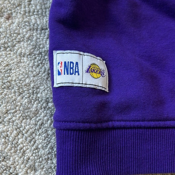 Vintage Lakers NBA sweater Size 1.5 - 2 years - Picture 2 of 5